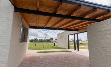 Casa A ESTRENAR de 3 dorm en Country La Reserva