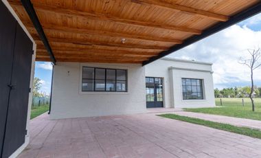 Casa A ESTRENAR de 3 dorm en Country La Reserva