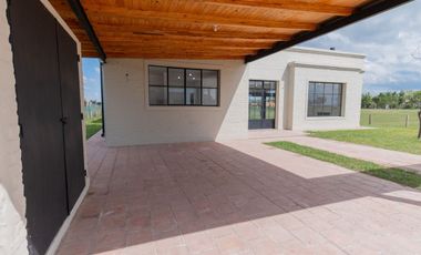Casa A ESTRENAR de 3 dorm en Country La Reserva
