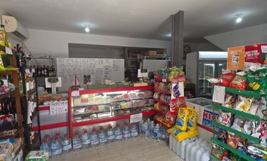 Local comercial a metros de avenida freyre