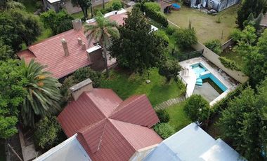 CASA EN VENTA A POCOS MINUTOS DE SANTA FE