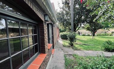 CASA EN VENTA A POCOS MINUTOS DE SANTA FE