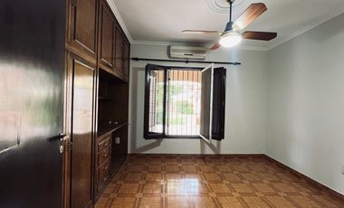 CASA EN VENTA A POCOS MINUTOS DE SANTA FE