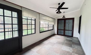 CASA EN VENTA A POCOS MINUTOS DE SANTA FE