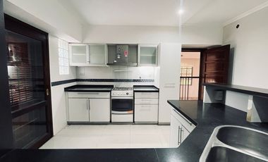 CASA EN VENTA A POCOS MINUTOS DE SANTA FE
