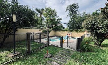 CASA EN VENTA A POCOS MINUTOS DE SANTA FE