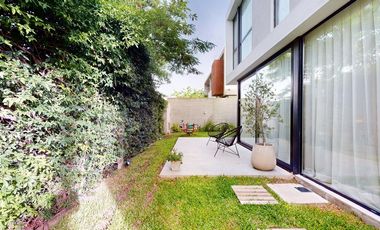 CASA EN VENTA EN GONNET
