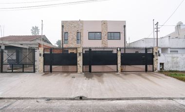 DUPLEX EN VENTA PLATANOS