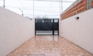 DUPLEX EN VENTA PLATANOS