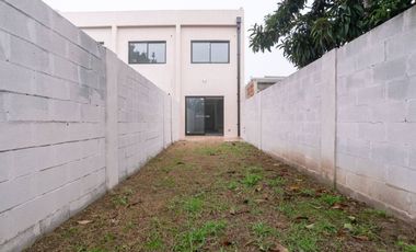 DUPLEX EN VENTA PLATANOS
