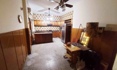 VENTA CASA 3 AMB PILETA COCHERA  DEPOSITO SARANDI