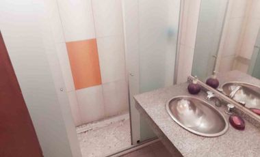 VENTA CASA 3 AMB PILETA COCHERA  DEPOSITO SARANDI