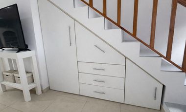 VENTA CASA 4 AMB CON COCHERA Y QUINCHO BERAZATEGUI