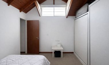 VENTA CASA 4 AMB CON COCHERA Y QUINCHO BERAZATEGUI