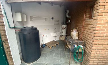 CASA DUPLEX 3 AMBIENTES CON COCHERA EZPELETA