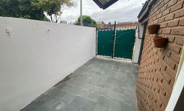 CASA DUPLEX 3 AMBIENTES CON COCHERA EZPELETA