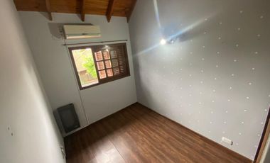 CASA DUPLEX 3 AMBIENTES CON COCHERA EZPELETA