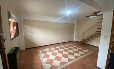 CASA DUPLEX 3 AMBIENTES CON COCHERA EZPELETA