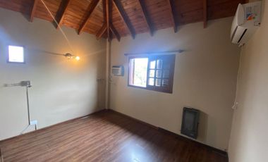 CASA DUPLEX 3 AMBIENTES CON COCHERA EZPELETA