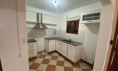 CASA DUPLEX 3 AMBIENTES CON COCHERA EZPELETA