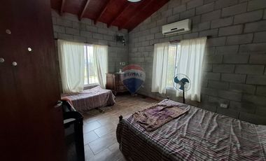 VENTA CASA QUINTA EL PATO CON PILETA
