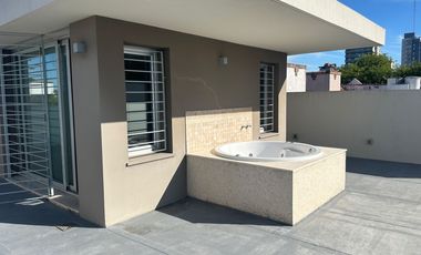 Venta Casa 5 amb.  jardín cochera Quilmes centro