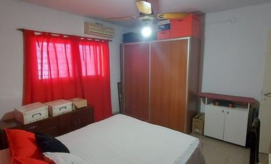 VENTA CASA 2 DORMITORIOS PATIO QUINCHO