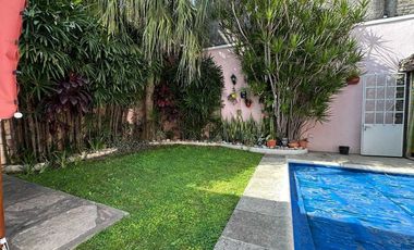 Casa 2/3 Dorm-Pileta-Cochera barrio Sur