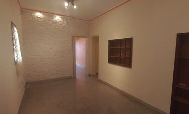 Casa 2/3 Dorm-Pileta-Cochera barrio Sur