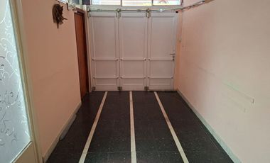 Casa 2/3 Dorm-Pileta-Cochera barrio Sur