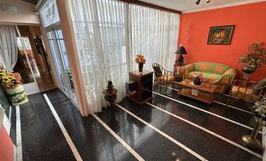 Casa 2/3 Dorm-Pileta-Cochera barrio Sur