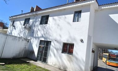 ALQUILA DUPLEX ARGÜELLO 3 DORM