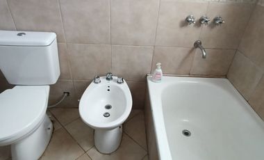 ALQUILA DUPLEX ARGÜELLO 3 DORM