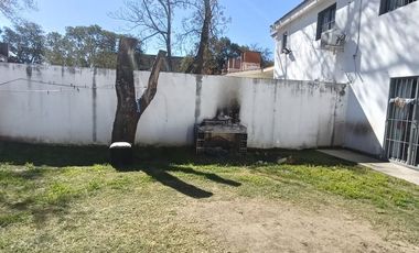 ALQUILA DUPLEX ARGÜELLO 3 DORM