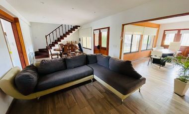 CASA EN VENTA OLMOS - 3 dorm + pileta + cochera