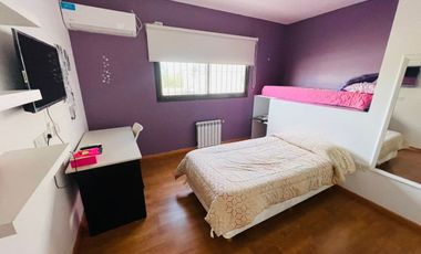 CASA EN VENTA OLMOS - 3 dorm + pileta + cochera