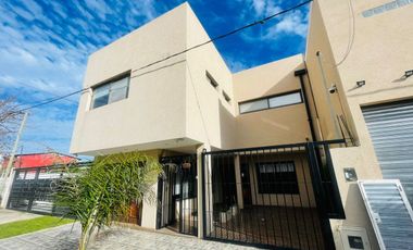 CASA EN VENTA OLMOS - 3 dorm + pileta + cochera