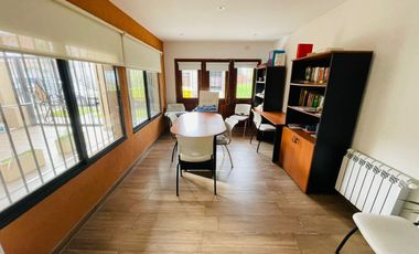 CASA EN VENTA OLMOS - 3 dorm + pileta + cochera