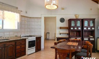 CASA VENTA VALERIA DEL MAR EN ESQUINA