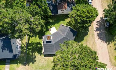 CASA VENTA VALERIA DEL MAR EN ESQUINA