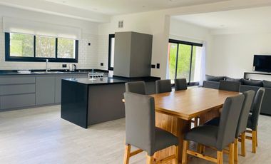 Venta casa 5ambientes gas natural Costa Esmeralda