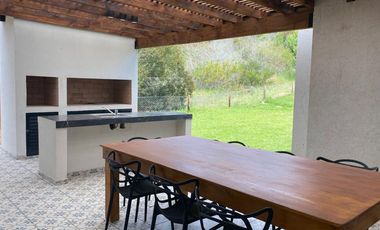 Venta casa 5ambientes gas natural Costa Esmeralda