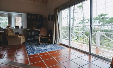 Venta Importante Casa en Carilo