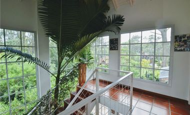 Venta Importante Casa en Carilo