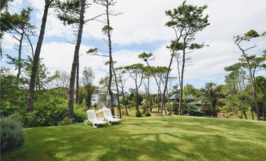 Venta Importante Casa en Carilo