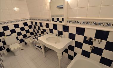 Venta Importante Casa en Carilo