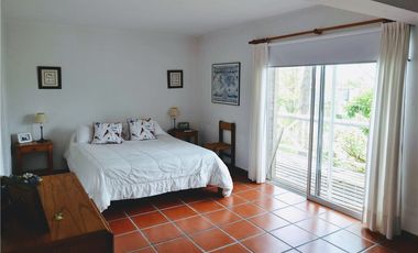 Venta Importante Casa en Carilo