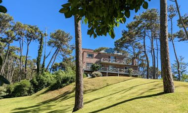 Venta Importante Casa en Carilo