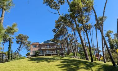 Venta Importante Casa en Carilo