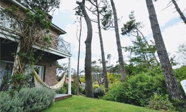 Venta Importante Casa en Carilo